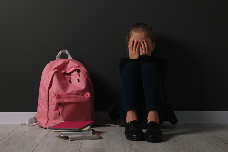 sexuais contra crianças, adolescentes e mulheres